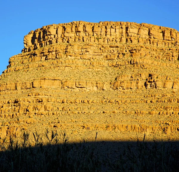 Afrika Marokkó Atlas Száraz Hegyvidéki Talajt Elszigetelt Hill Valley — Stock Fotó