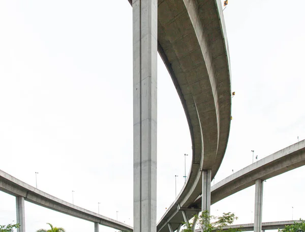 Likwidacji Łuk Mostu Jest Most Dla Samochodów Most Kompleksy Kręte — Zdjęcie stockowe