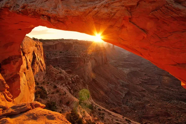 Glowing Mesa Arch Sunrise Canyonlands National Park Utah — Stock Photo, Image