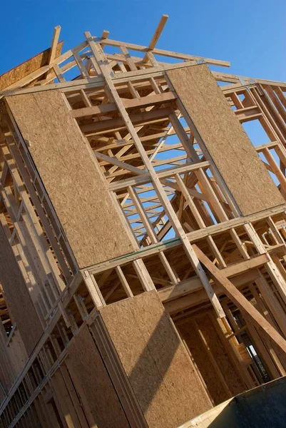 Una Nueva Casa Marco Madera Construcción Con Cielo Azul — Foto de Stock