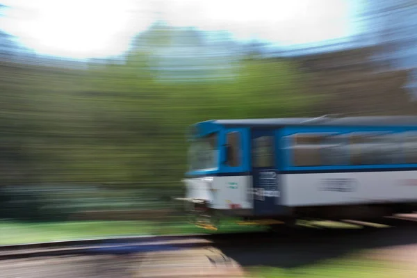 Treno Locale Europa Con Movimento Sfocato — Foto Stock
