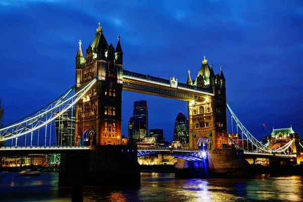 Mostu Tower Bridge Londynie Wielkiej Brytanii Czasie Nocy — Zdjęcie stockowe