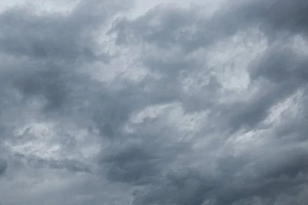 Céu Escuro Com Nuvens Tempestade Nuvem Negra Dramática Trovoada — Fotografia de Stock