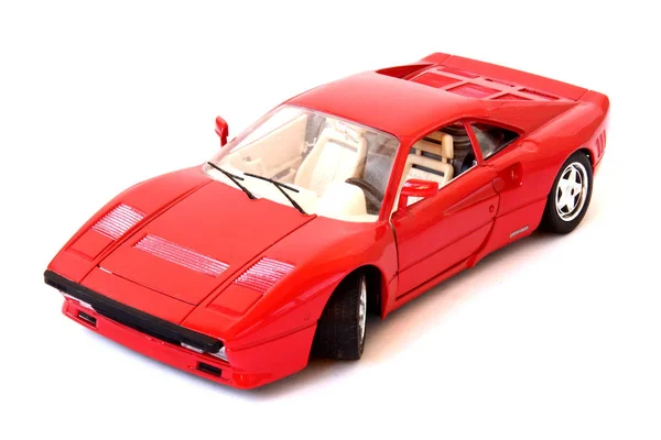 白い背景に赤いスポーツカー — ストック写真