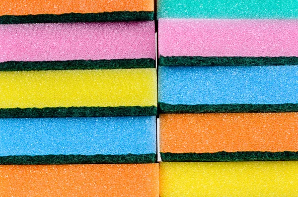 Esponjas Limpieza Colores Montón Sobre Fondo Blanco — Foto de Stock