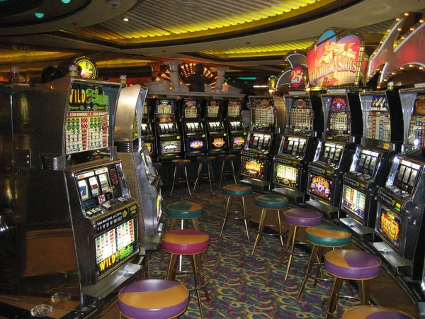 Máquinas Tragamonedas Casino —  Fotos de Stock