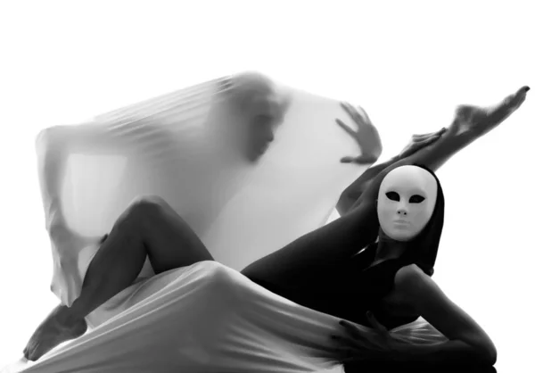 Mime Εκτελεστής Χορευτής Μάσκα Ενεργώντας Δυο Εραστές Εννοιολογική Στο Στούντιο — Φωτογραφία Αρχείου