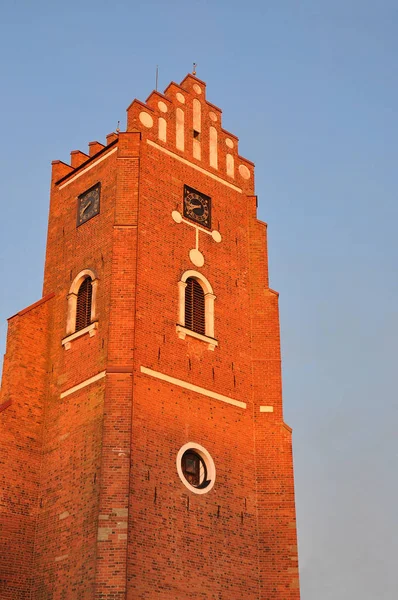 Torre Del Reloj Pared Ladrillo Rojo Época Medieval —  Fotos de Stock