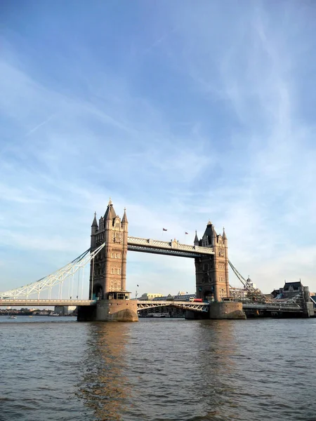 Tower Bridge Thames Nehri — Stok fotoğraf