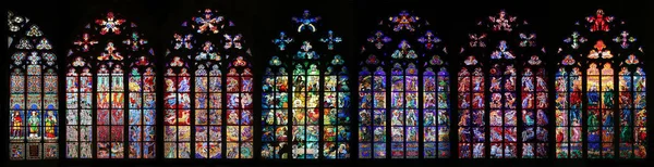 Vitus Cathedral Målat Glas Fönster Insamling Prag Tjeckien — Stockfoto