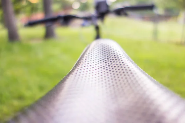 Olhando Para Trilha Perspectiva Assento Bicicleta — Fotografia de Stock