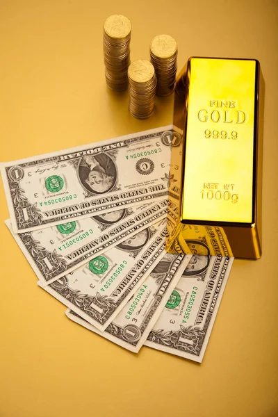 Golden Bar Concepto Financiero Ambiental — Foto de Stock