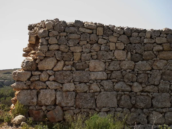 Una Antigua Descuidada Muralla Romana Isla Malta — Foto de Stock