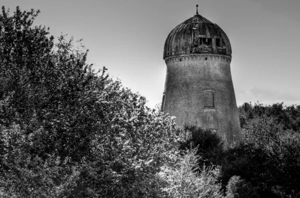 Покинута Млинна Вежа Чорно Білому Кольорі Версія — стокове фото