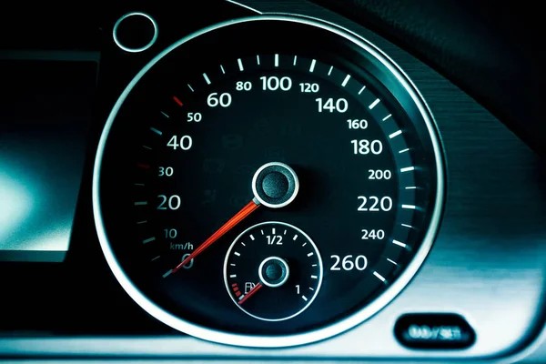 Moderne Auto Snelheidsmeter Close Shot Van Het Dashboard Van Een — Stockfoto