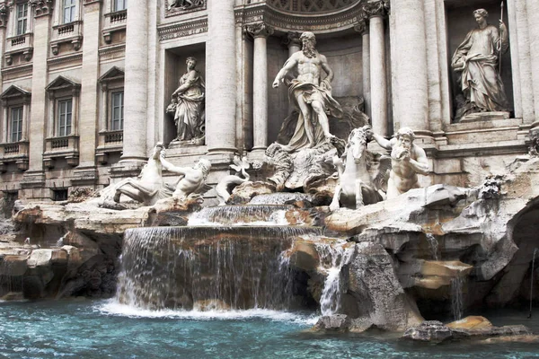 意大利罗马巴洛克喷泉中最有野心的巴洛克喷泉 — 图库照片