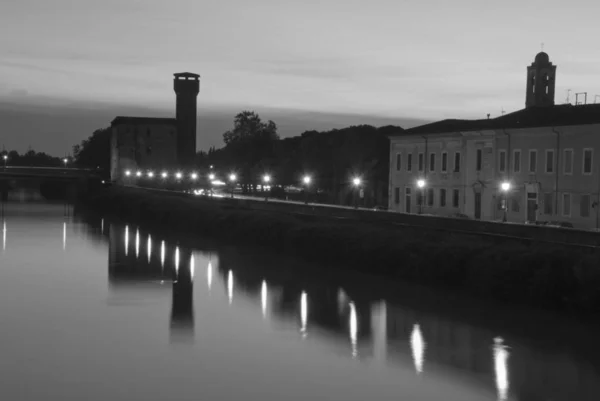 Vista Nocturna Lungarni Pisa Italia — Foto de Stock