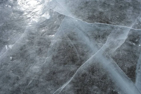 Riss Eis Oberfläche Eines Gefrorenen Flusses Reflektiert Die Sonne — Stockfoto