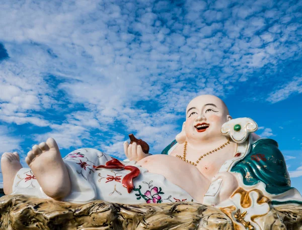 Schöner Himmel Und Der Chinesische Gott Des Glücks — Stockfoto