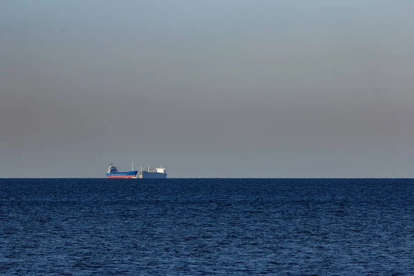 波罗地海蓝色货轮 — 图库照片