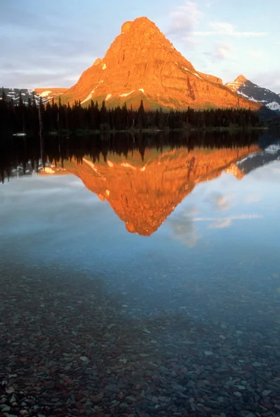 Sunrise Two Medicine Lake Reflection Sinopah Glacier Nat Park Montana — Stock Photo, Image