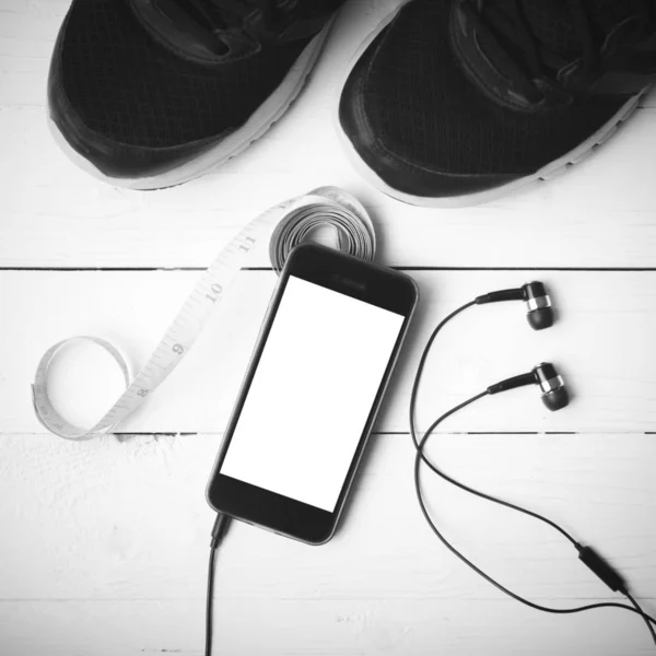 Loopschoenen Meten Tape Telefoon Witte Houten Tafel Zwart Wit Toon — Stockfoto