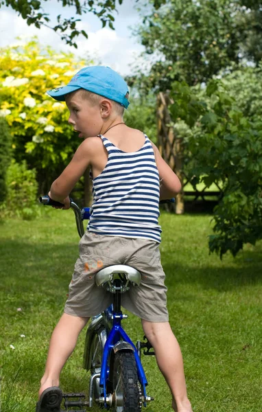 Niño Aire Libre Dar Paseo Bicicleta — Foto de Stock