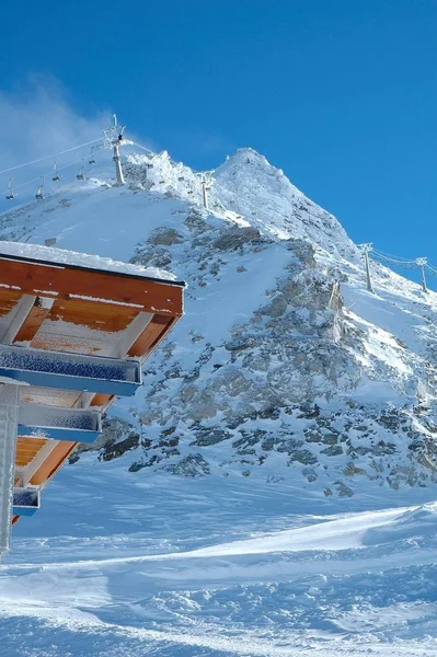 Avusturya Zillertal Vadisinde Hintertux Yakınlarındaki Tepe Çatı Telesiyej — Stok fotoğraf
