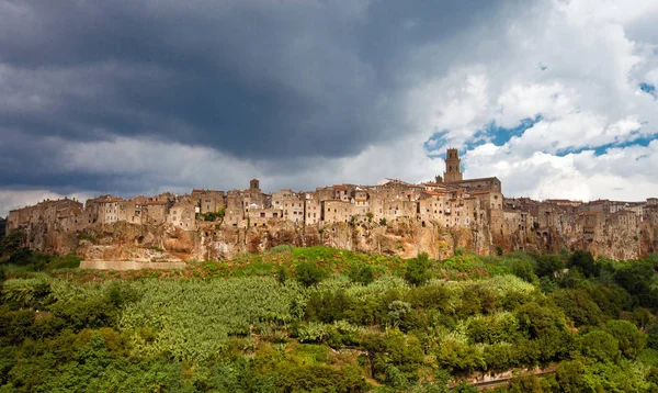 Pitigliano Stad Aan Rotsen Toscane — Stockfoto