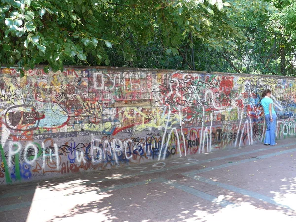 Стена Памяти Виктора Цоя Арбате Москва — стоковое фото