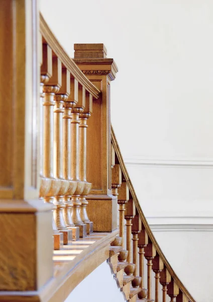 Foto Primo Piano Dei Dettagli Una Scala Una Biblioteca Pubblica — Foto Stock