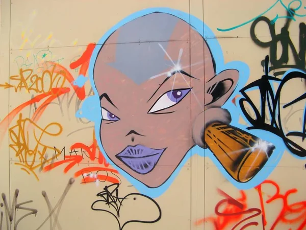 Graffiti Young Skinhead Girl Wall — Stock Photo, Image