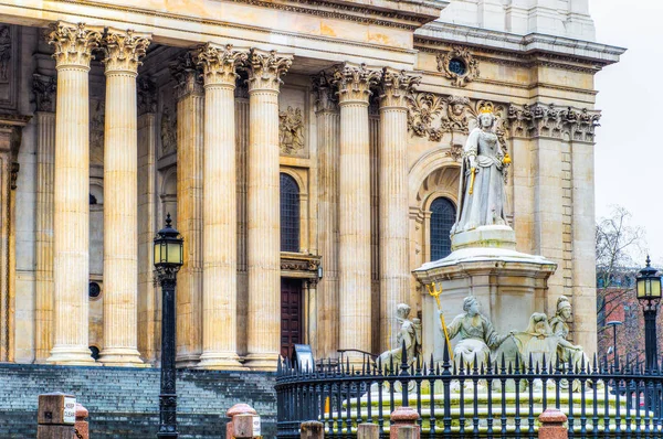 Monument Van Queen Anne Voor Paul Kathedraal Londen — Stockfoto
