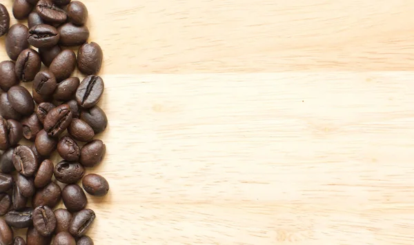 コーヒー豆と木製の机の上の良い朝メモ — ストック写真
