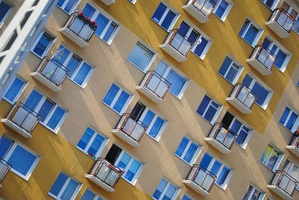 Arquitetura Urbana Com Janelas Vidro — Fotografia de Stock