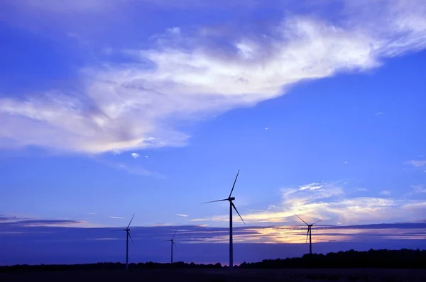 Ветряная Электростанция Закате — стоковое фото