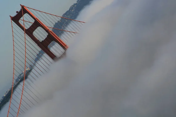 San Francisco Kaliforniya Daki Ikonik Golden Gate Köprüsü Arka Planda — Stok fotoğraf