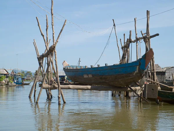Bootsreparaturwerkstatt Vietnamesischen Schwimmenden Dorf Auf Dem Tonle Saft Fluss Der — Stockfoto