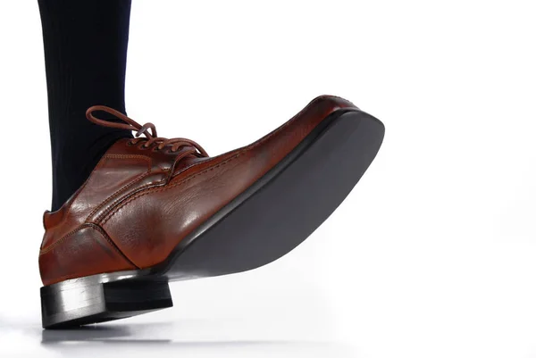 Zapato Hombre Negocios Con Paso Decidido Ángulo Ancho — Foto de Stock