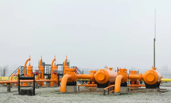 Oranje Gasleiding Berijpte Winter — Stockfoto