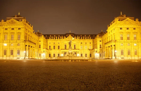 Iluminado Residenz Palace Wurzburg Noite Alemanha — Fotografia de Stock