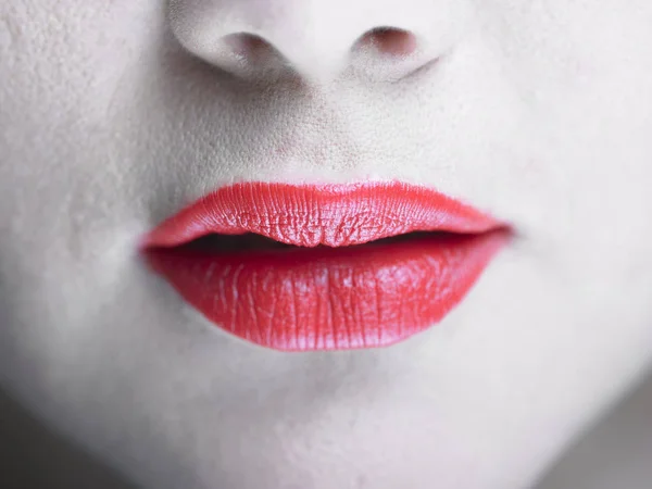 Hermosos Labios Rojos Sexy Para Mujer Con Expresión Maquillaje — Foto de Stock