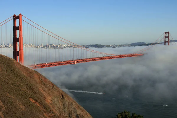 San Francisco Kaliforniya Daki Ikonik Golden Gate Köprüsü Arka Planda — Stok fotoğraf