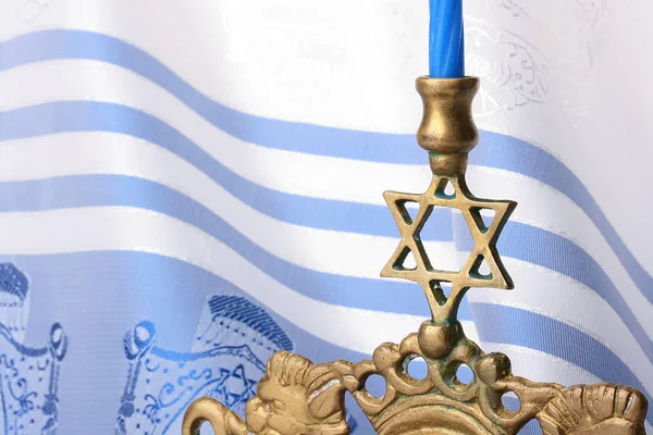 Menorah Frente Tallit Azul Branco Adicione Seu Texto Fundo — Fotografia de Stock