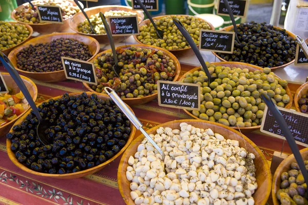 Оливки Уличный Рынок Salles Sur Verdon Provence France — стоковое фото