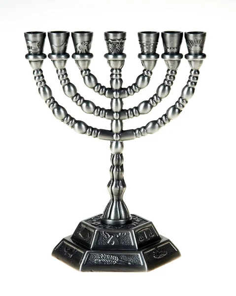 Menorah Beyaz Arka Plan Üzerinde — Stok fotoğraf