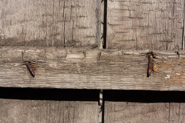 Zardzewiałe Gwoździe Drewnie — Zdjęcie stockowe