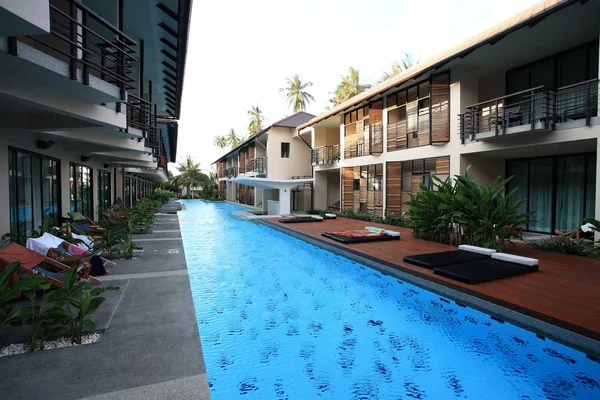 Luxury Asian Style Pool Villa — Stock Photo, Image