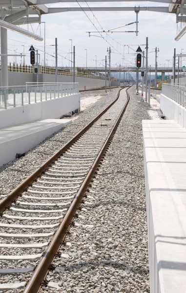 Serie Trasporti Nuova Stazione Ferroviaria Con Semaforo — Foto Stock