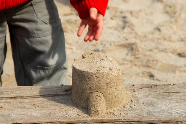 Enfant Jouant Avec Sable — Photo